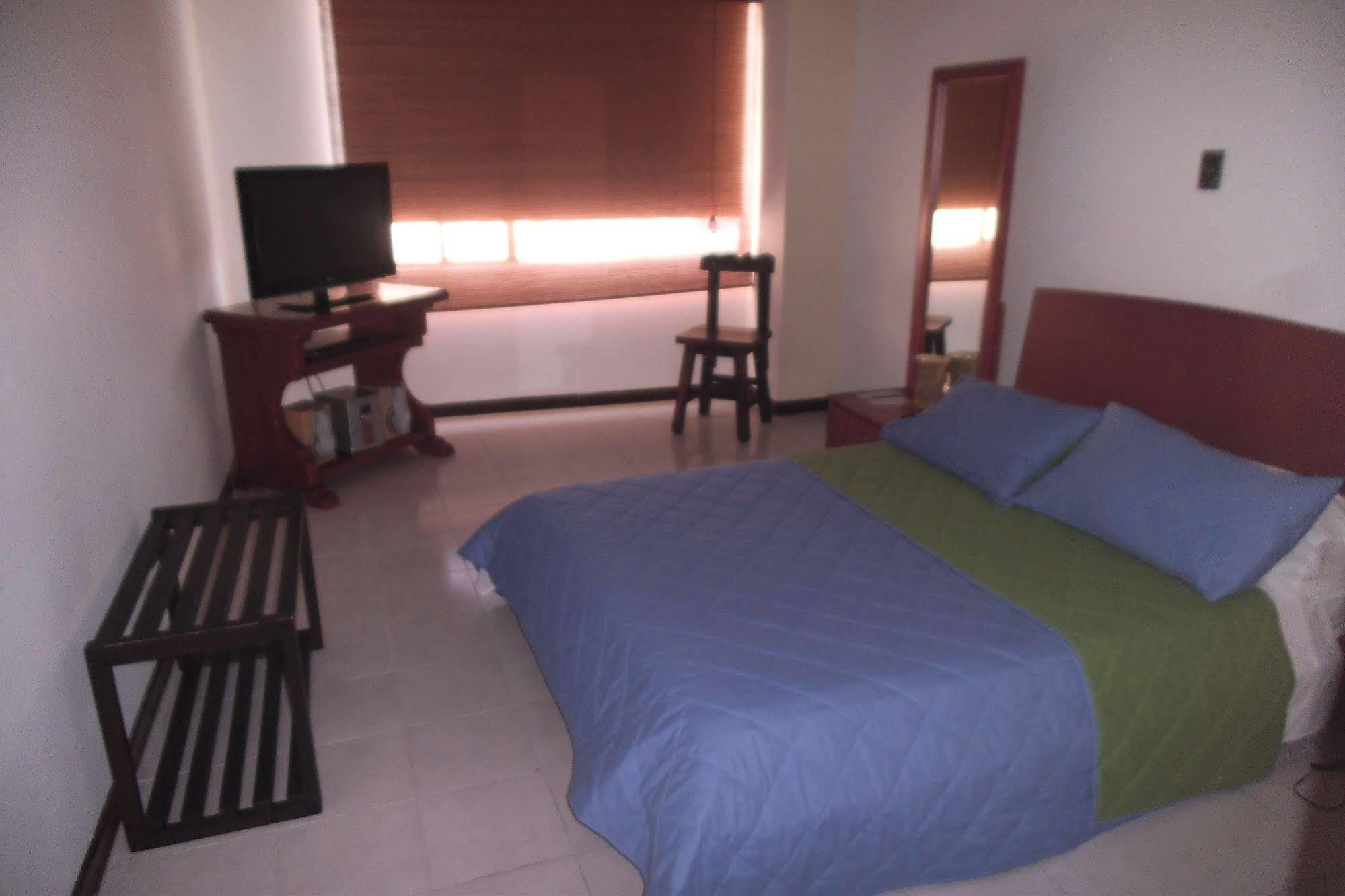 Hotel Don Gregorio Cartago Exterior photo